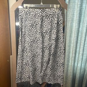 Spotted midi skirt